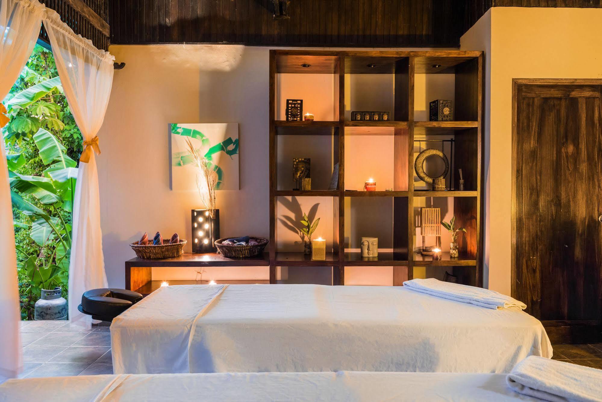 Tiki Villas Rainforest Lodge & Spa Uvita Bagian luar foto