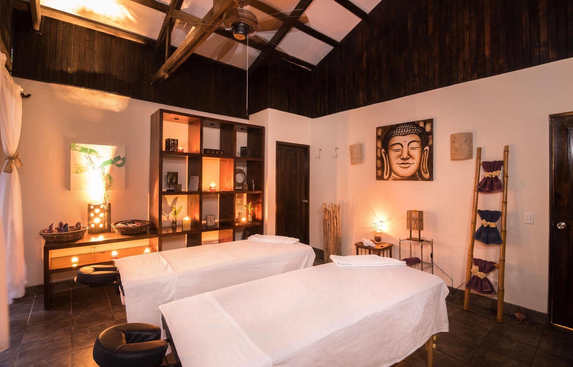 Tiki Villas Rainforest Lodge & Spa Uvita Bagian luar foto