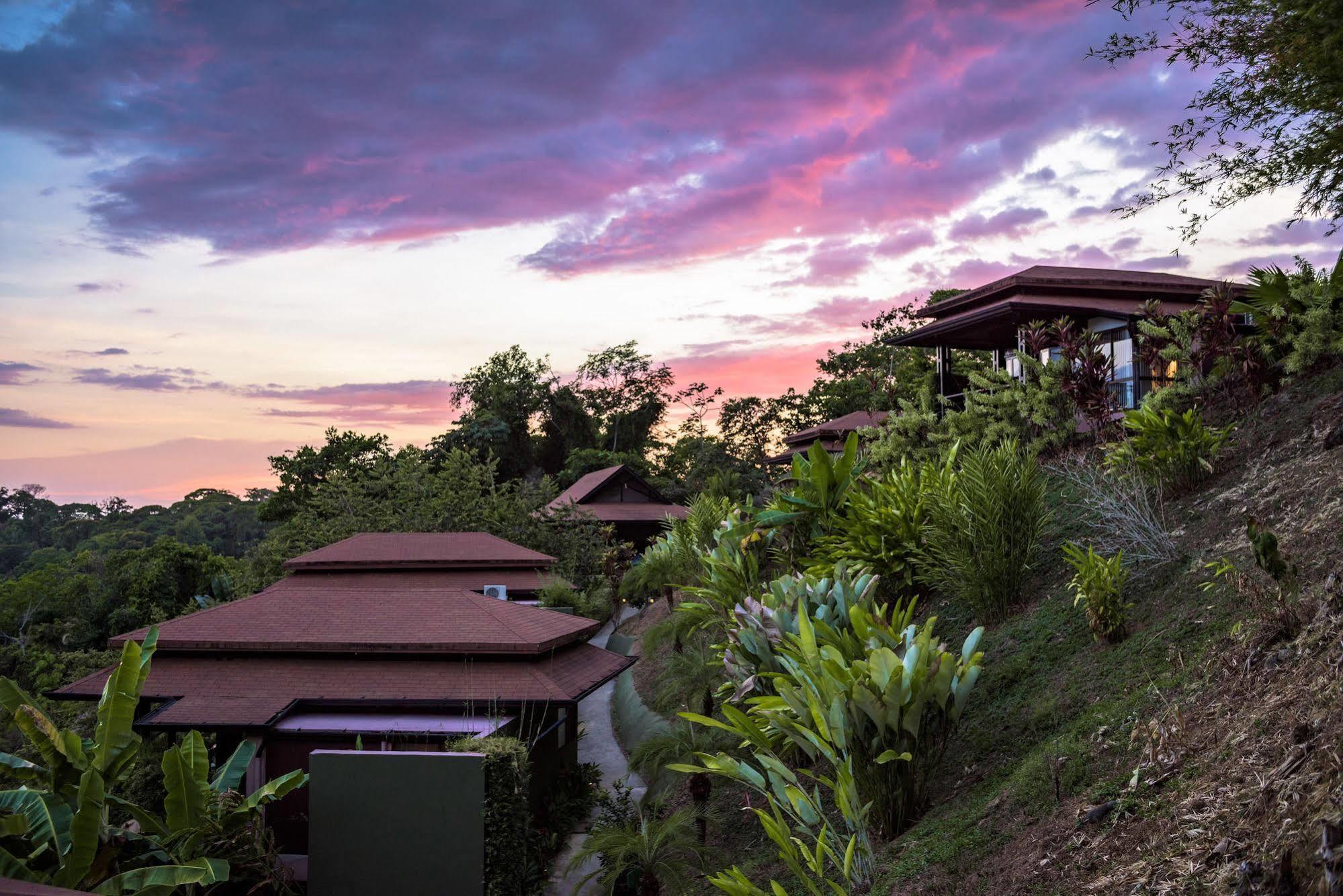 Tiki Villas Rainforest Lodge & Spa Uvita Bagian luar foto